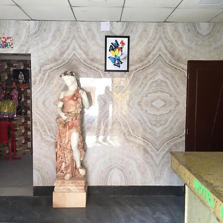 Hotel Maa Kamakhya 푸리 외부 사진